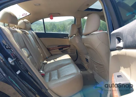 2011 Honda Accord 2.4 Ex-L z USA, uszkodzony, nr VIN 1HGCP2F80BA066449